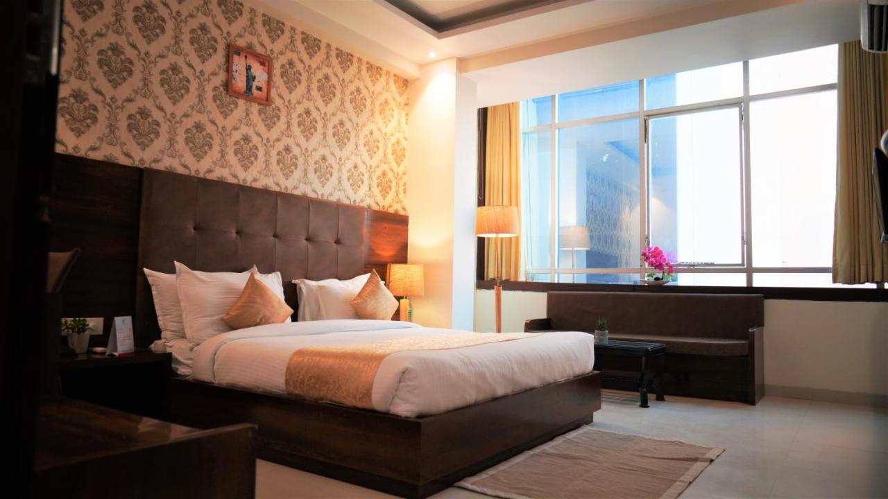 WhitePod Luxury @ Delhi Airport