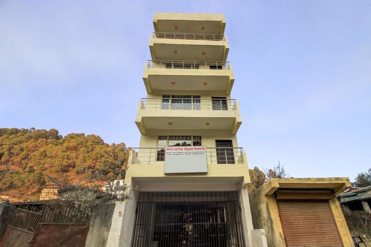 OYO Flagship 77433 Sk Hotel