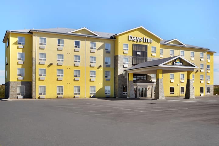 Days Inn by Wyndham Grande Prairie