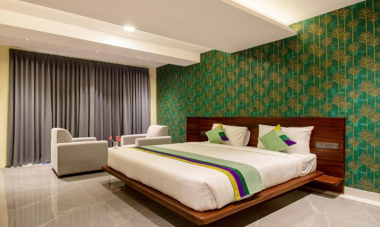 Treebo Jaguar Comforts, 3 Kms From Mahatma Gandhi Park