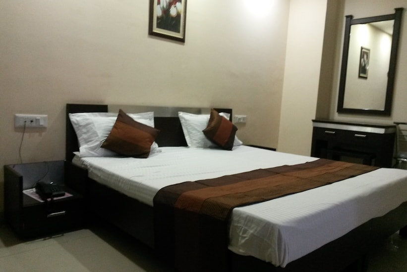 Hotel Sukhman International