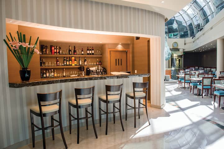 Howard Johnson Plaza by Wyndham Buenos Aires Florida Street