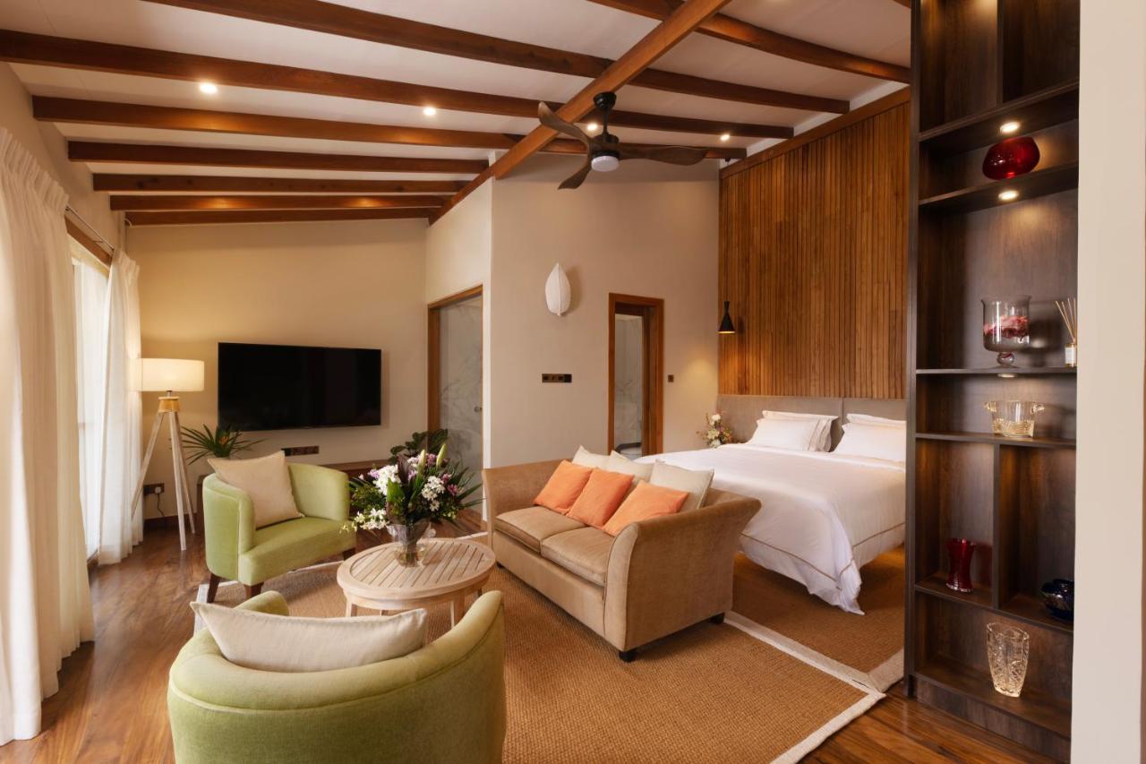 Colombo Villa Collection