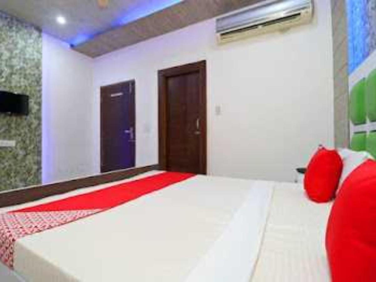 OYO Flagship 703684 Hotel Bubbles