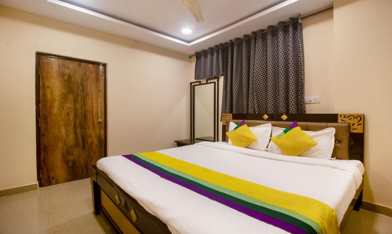 Itsy Hotels Yogeshwara Grand