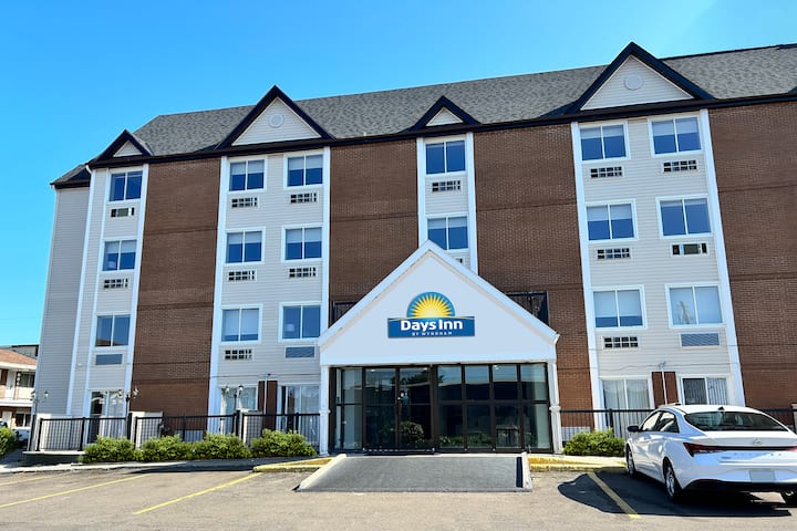Days Inn & Suites by Wyndham Summerside