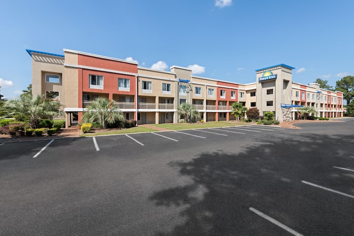 Days Inn by Wyndham Florence Near Civic Center