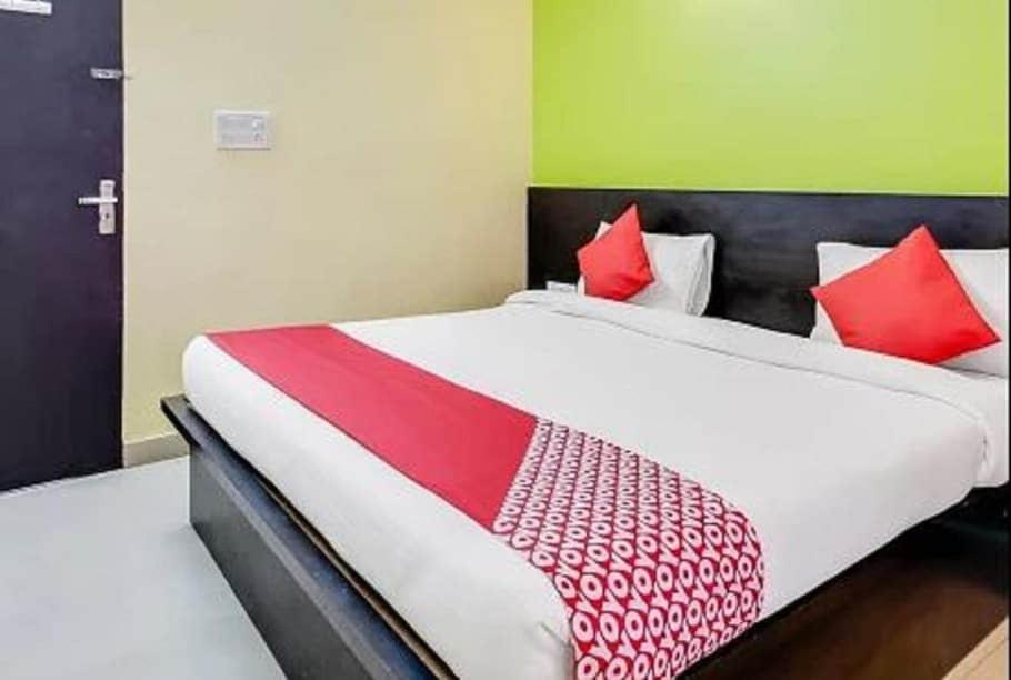 OYO Flagship 805151 Hotel Shivam Palace,