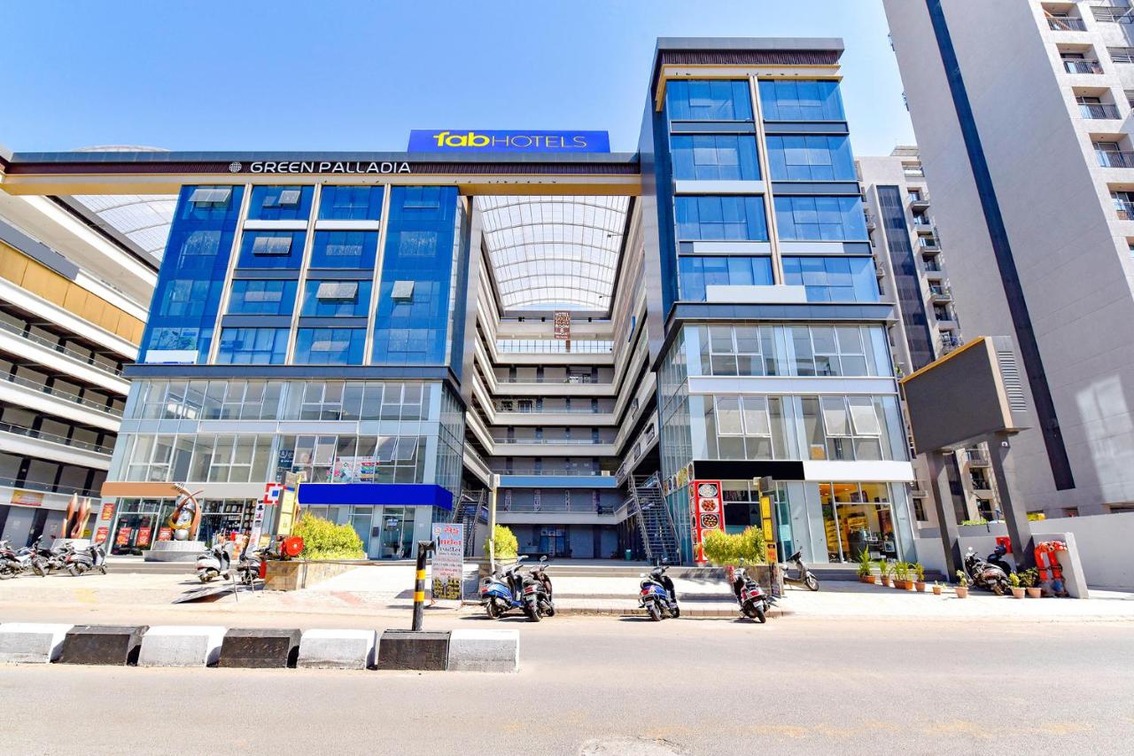 FabHotel Gold Palace Inn