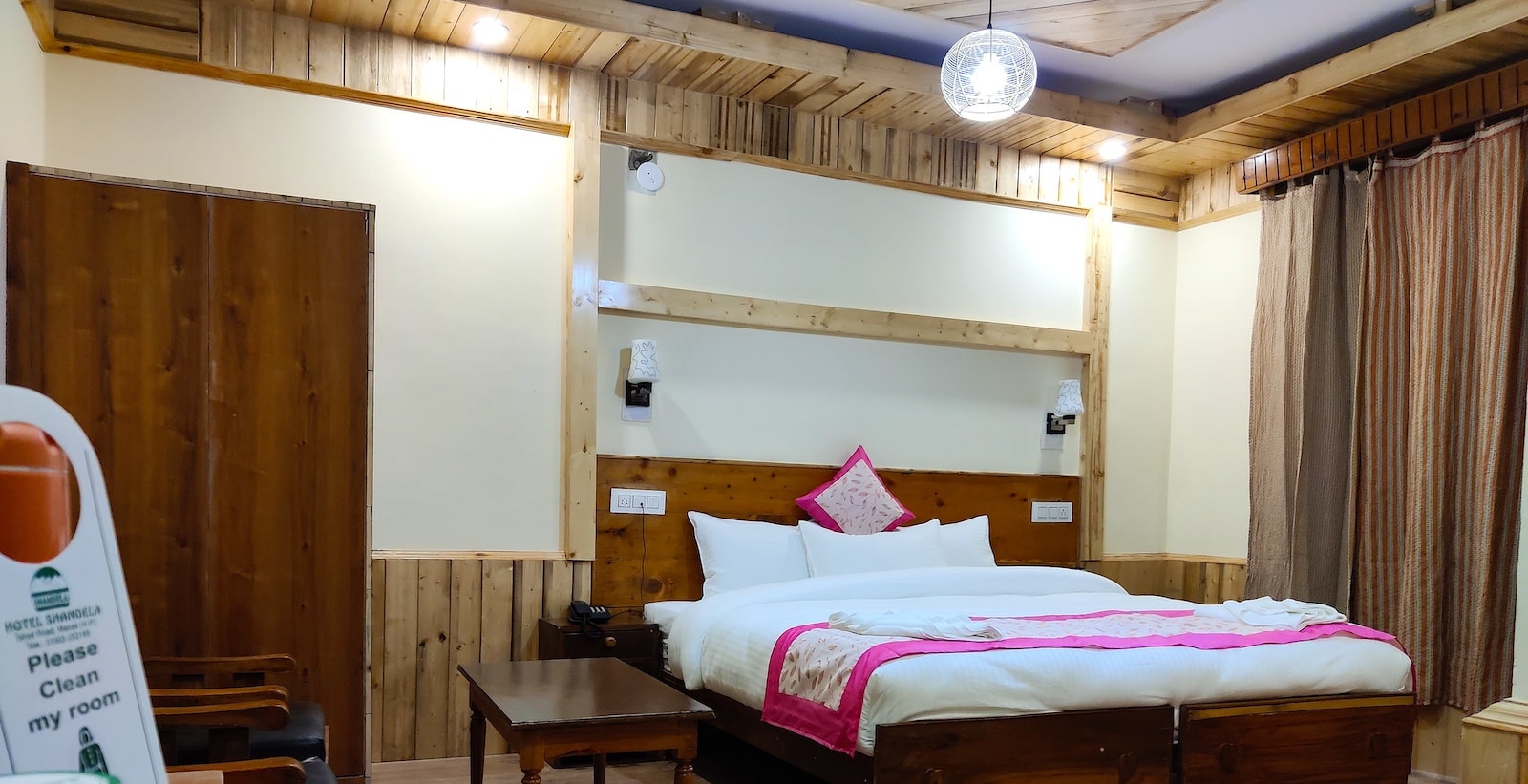 Shhandella Near Mall Road