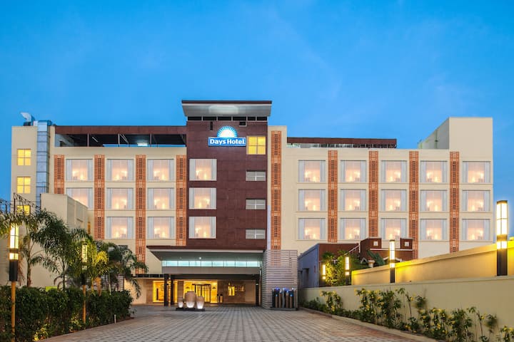 Days Hotel by Wyndham Chennai OMR