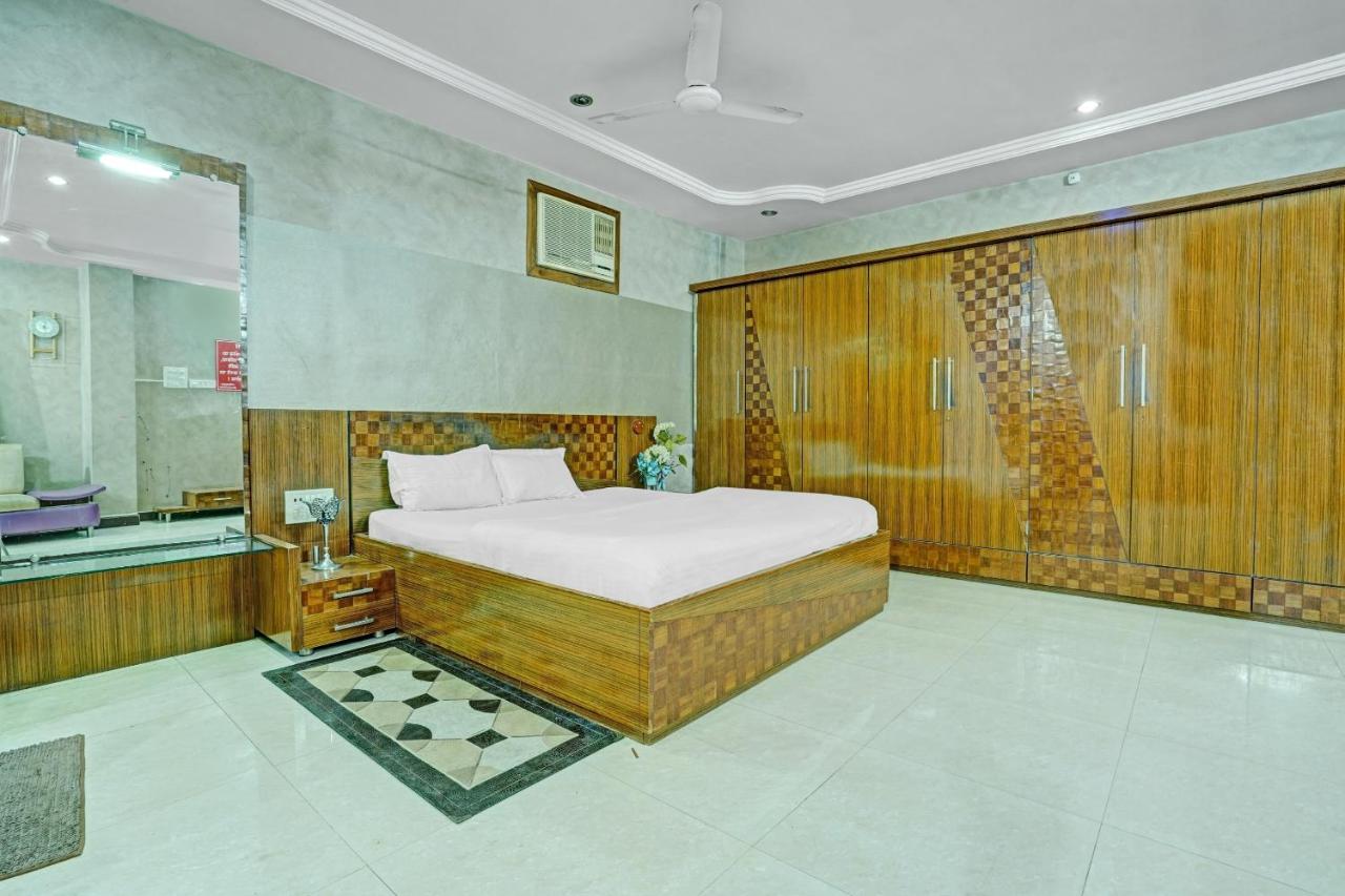 OYO Flagship 805649 Hotel Pragya 4