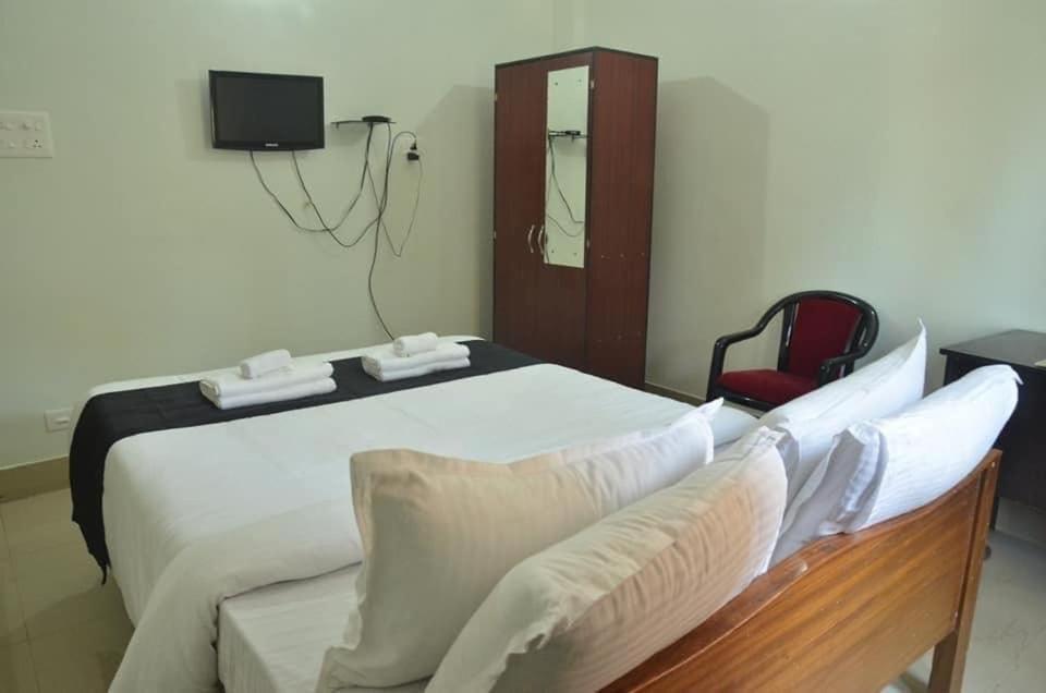 OYO Flagship 807822 The R Palace