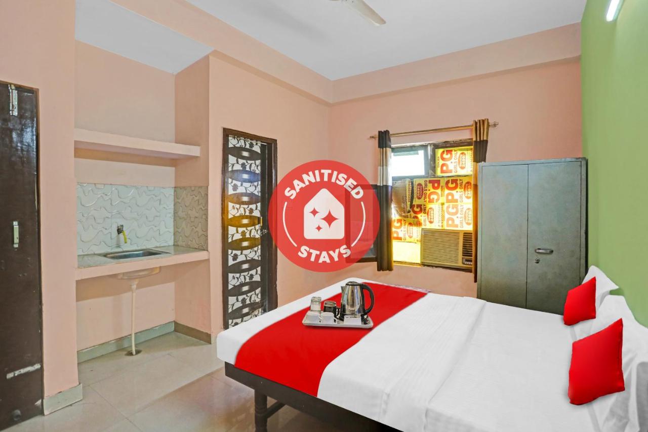 OYO Flagship 701876 Second Home Guest House