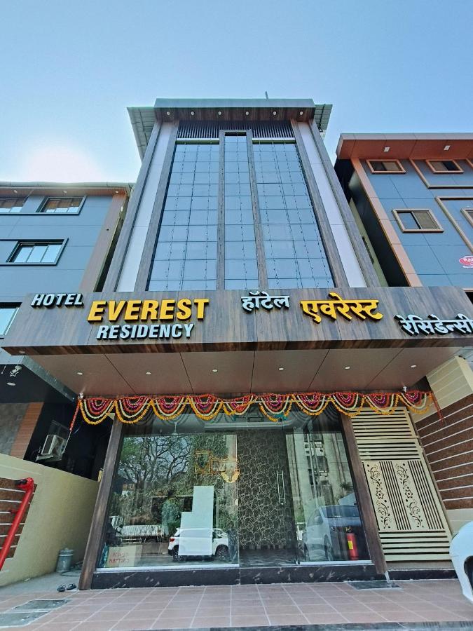 Hotel Everest Residency