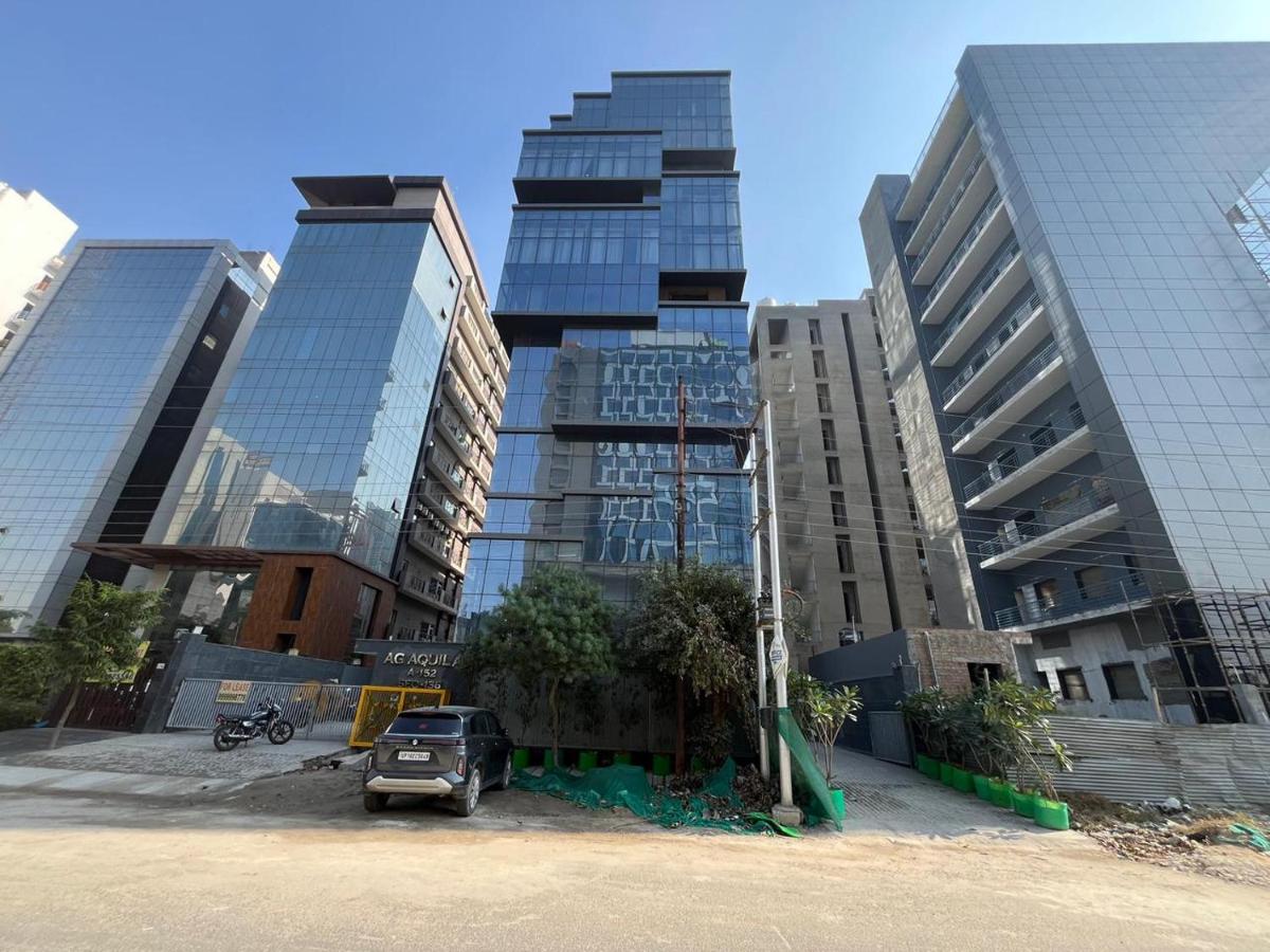 Aquila Grand Suites - Noida Sector 136