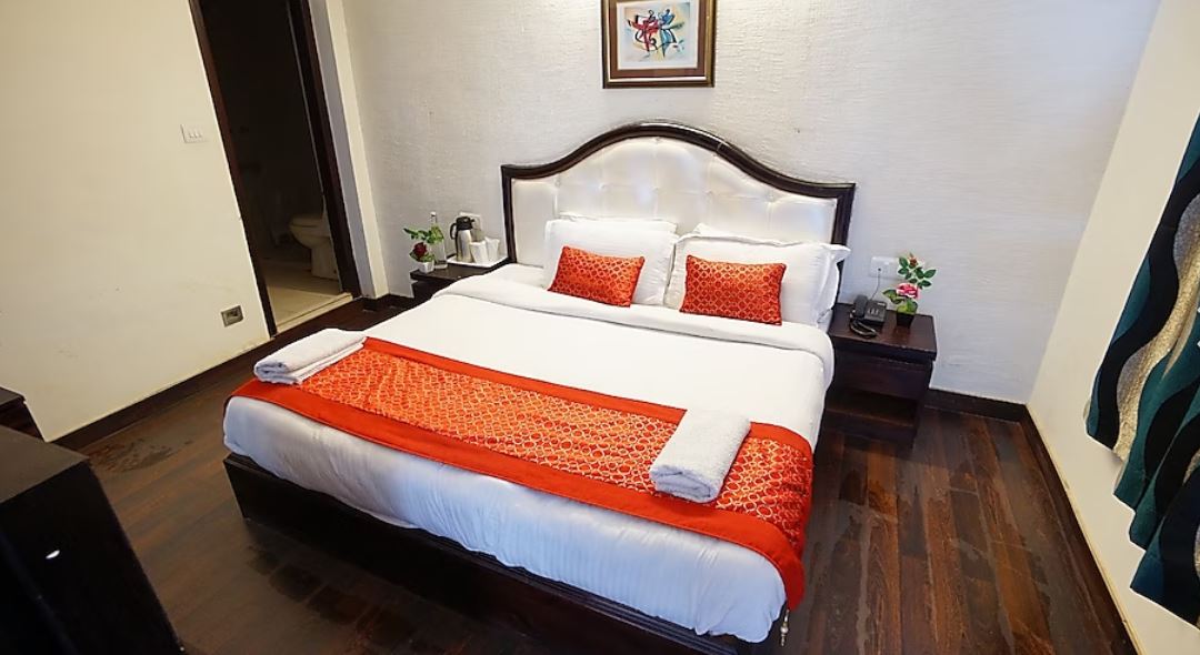 Whispering Valley Resort & Roof Top Cafe