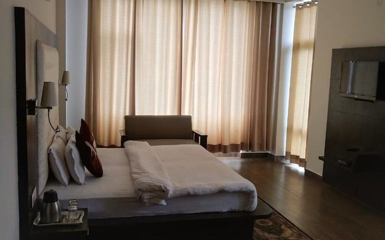 Hotel Kamal Residency