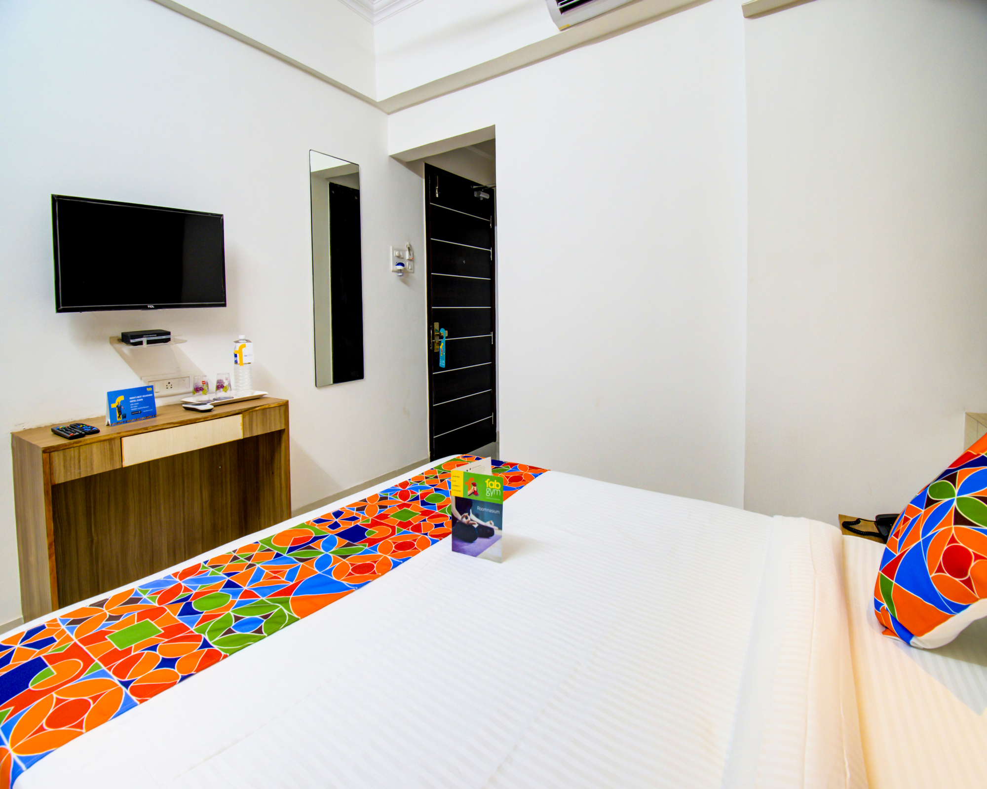 FabExpress Marvel Bliss Viman Nagar - Fully Vaccinated Staff