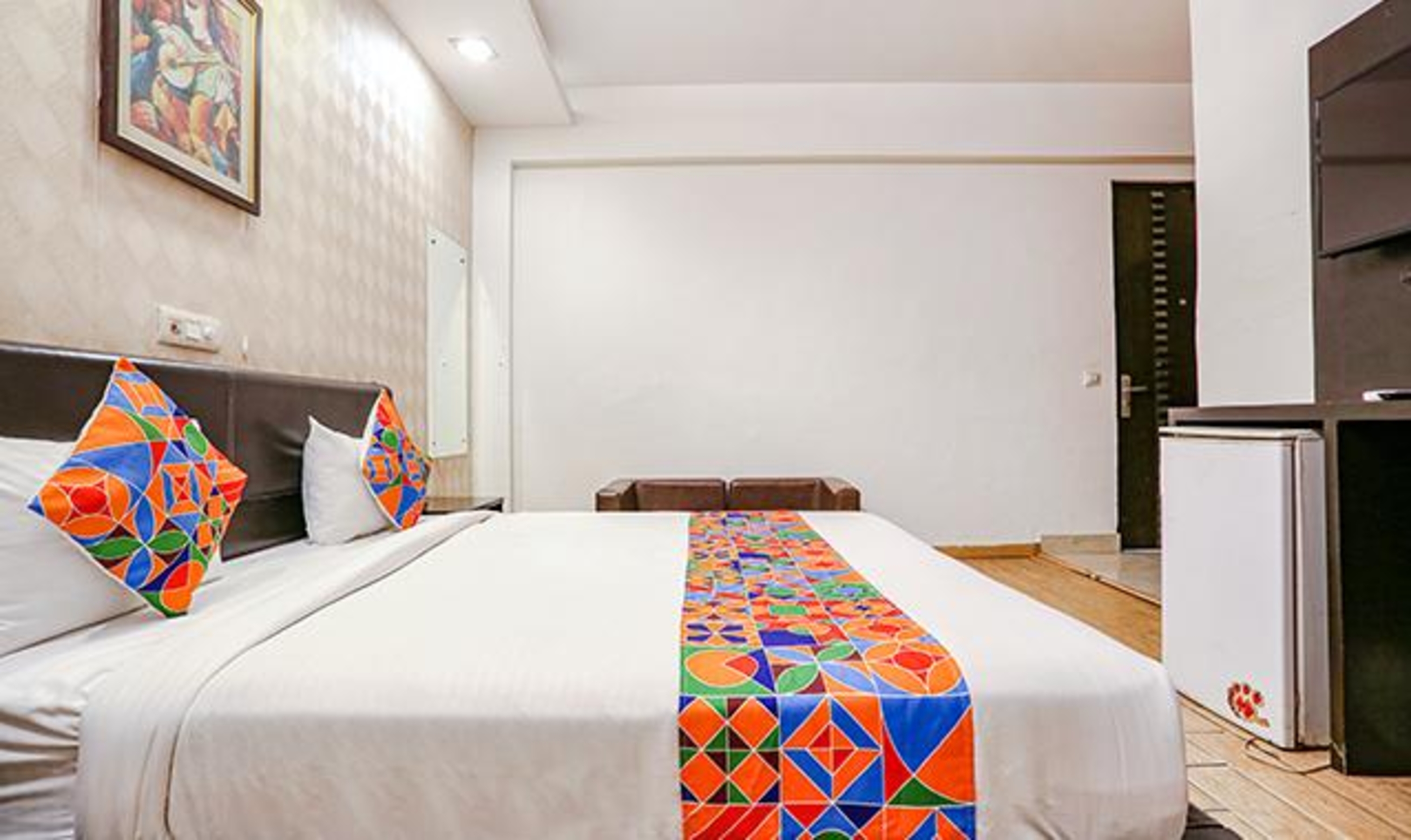 FabHotel Premium Nest - Fully Vaccinated Staff