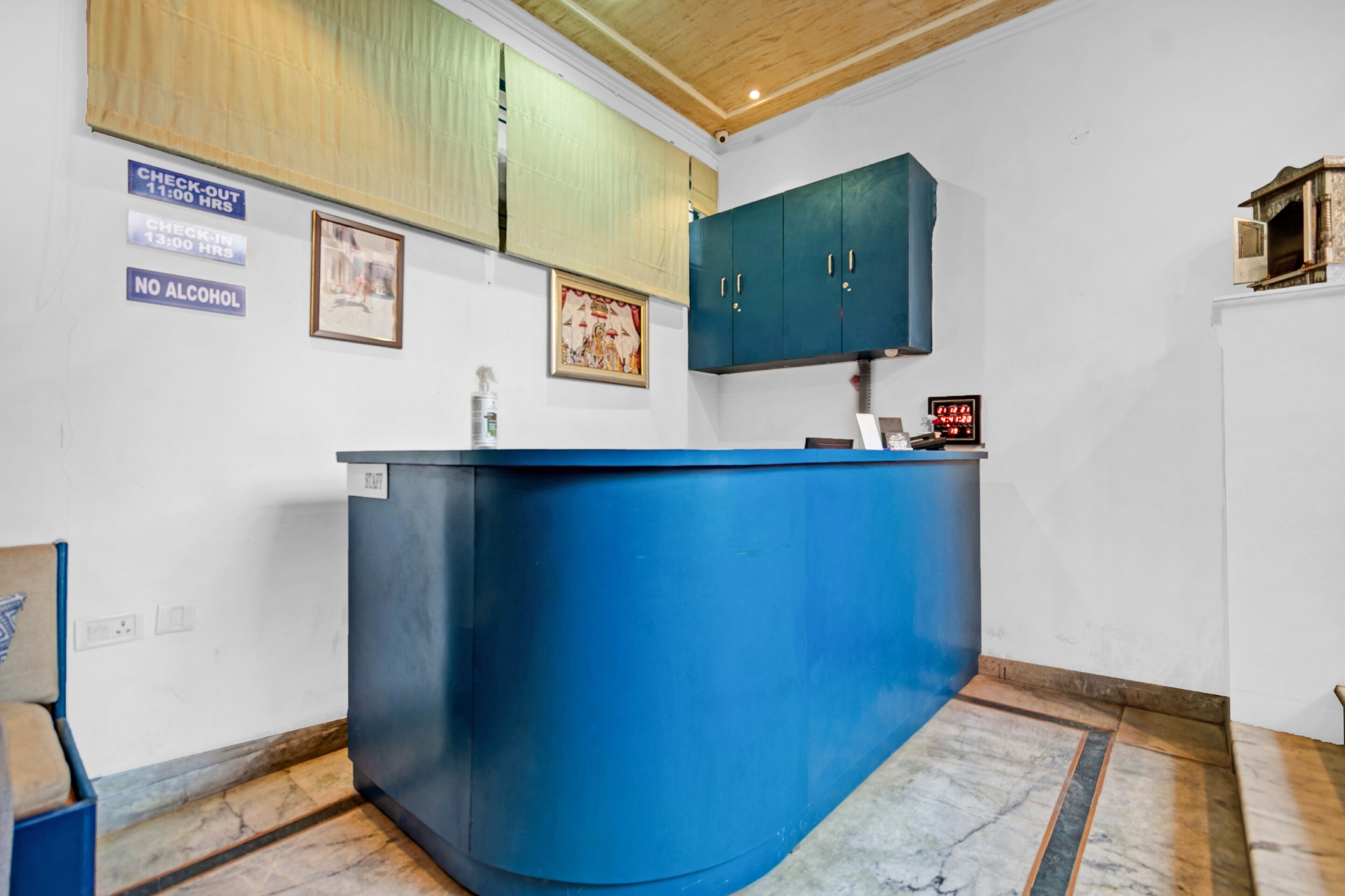 Collection O 84946 Hotel Twilight Classic