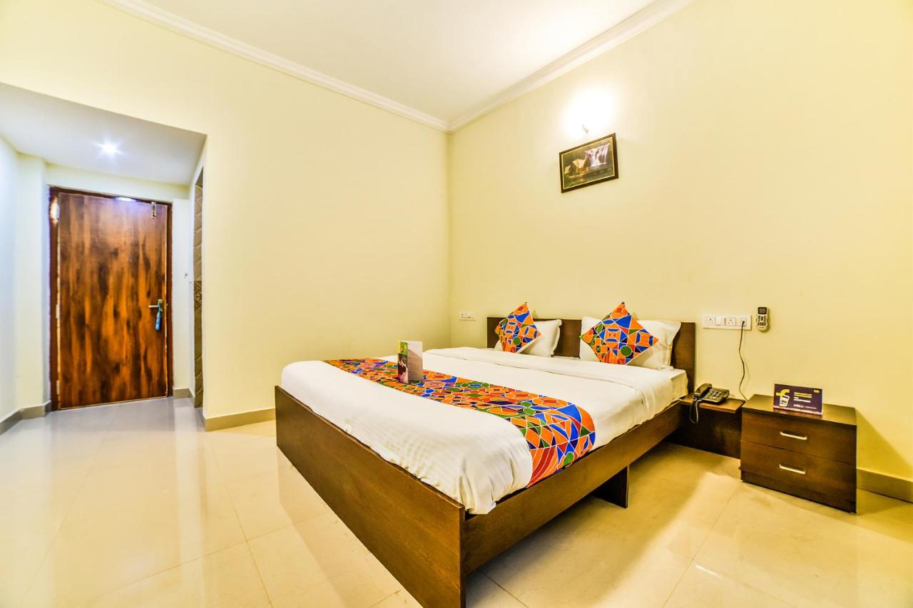 FabExpress Spring De Goa