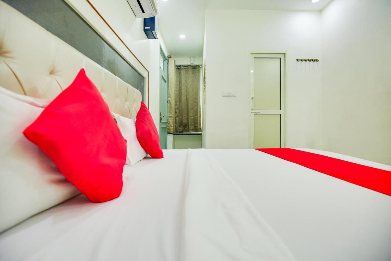 OYO Flagship 807871 Hotel The Kings Inn