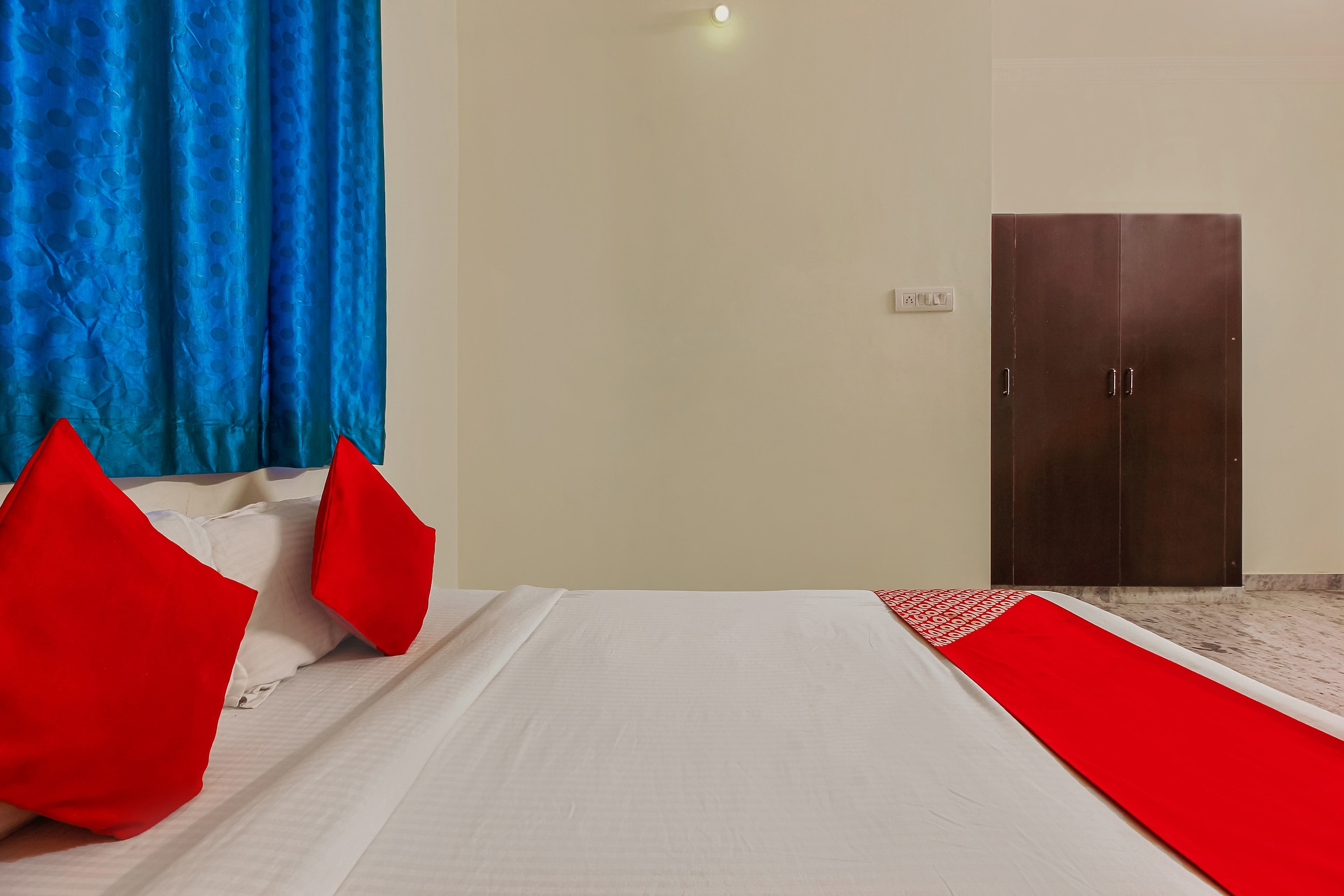 Super OYO Flagship Goldhorn Hotels Mehdipatnam Near Snt Ann's college