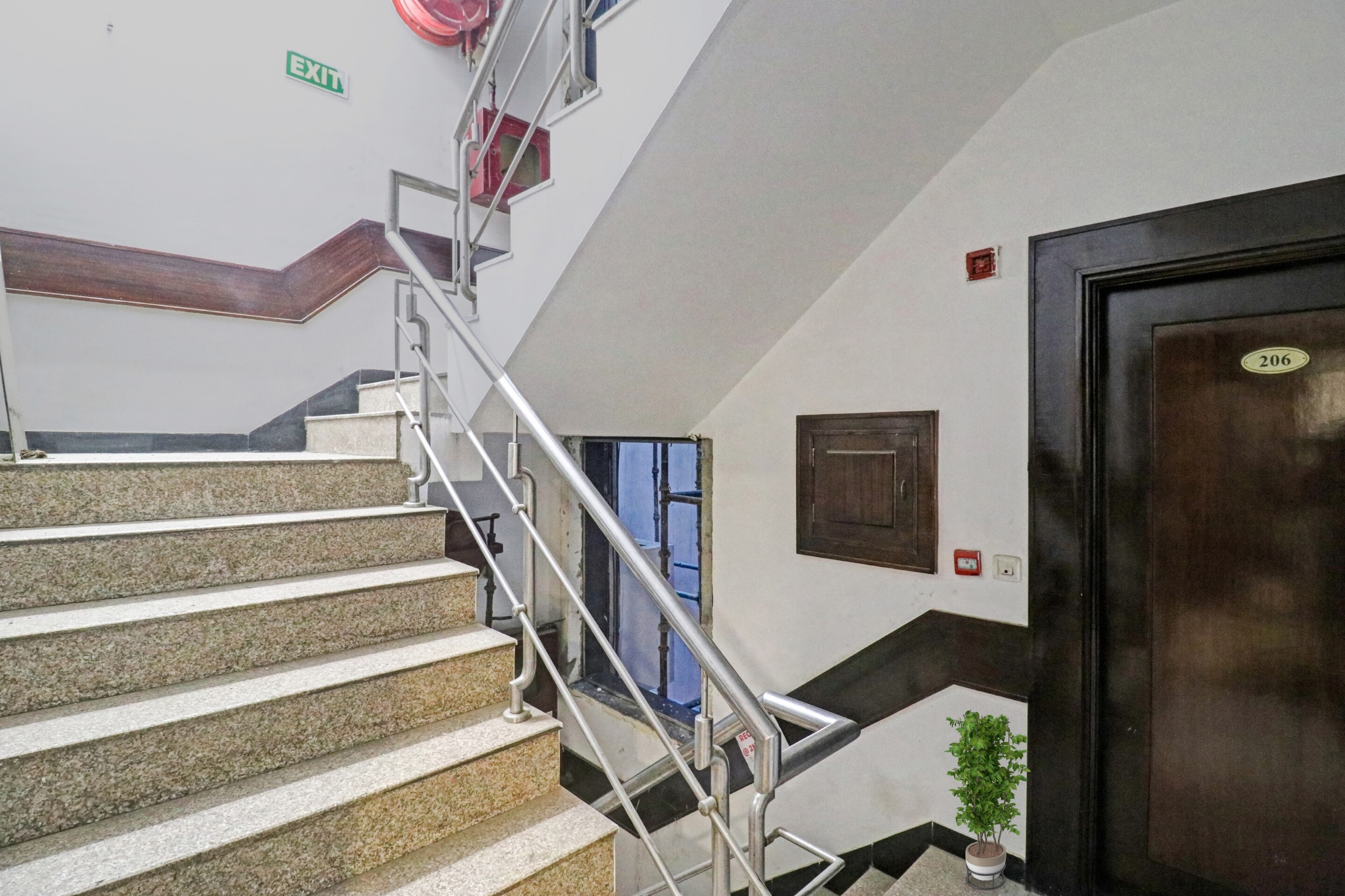 Capital O 91609 Hotel Sunberry