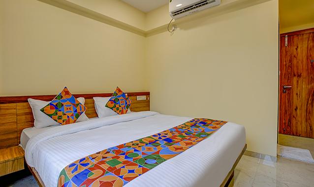 Fab Hotel Crystal Homes