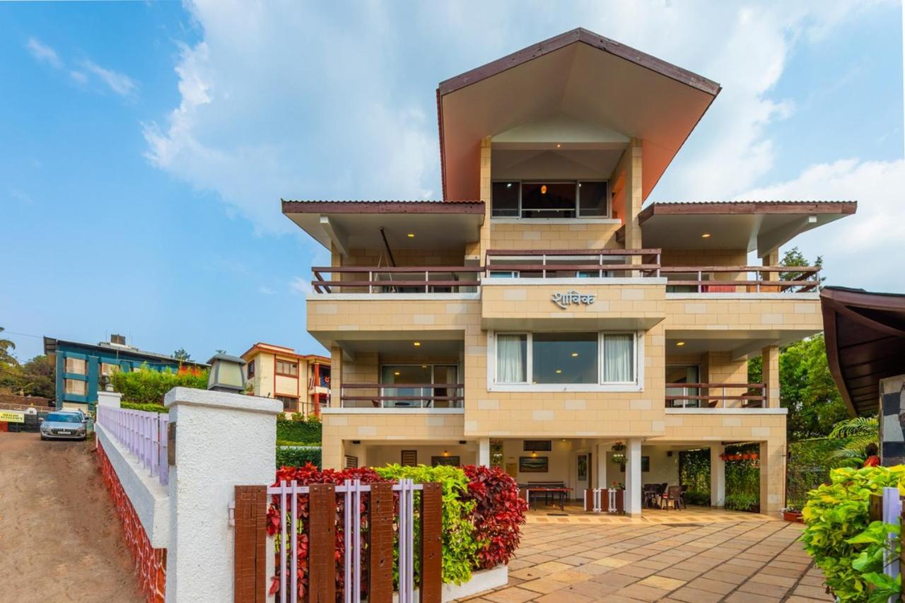 SaffronStays Sylvan Meadows