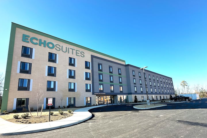 ECHO Suites Richmond West - Extended Stay by Wyndham