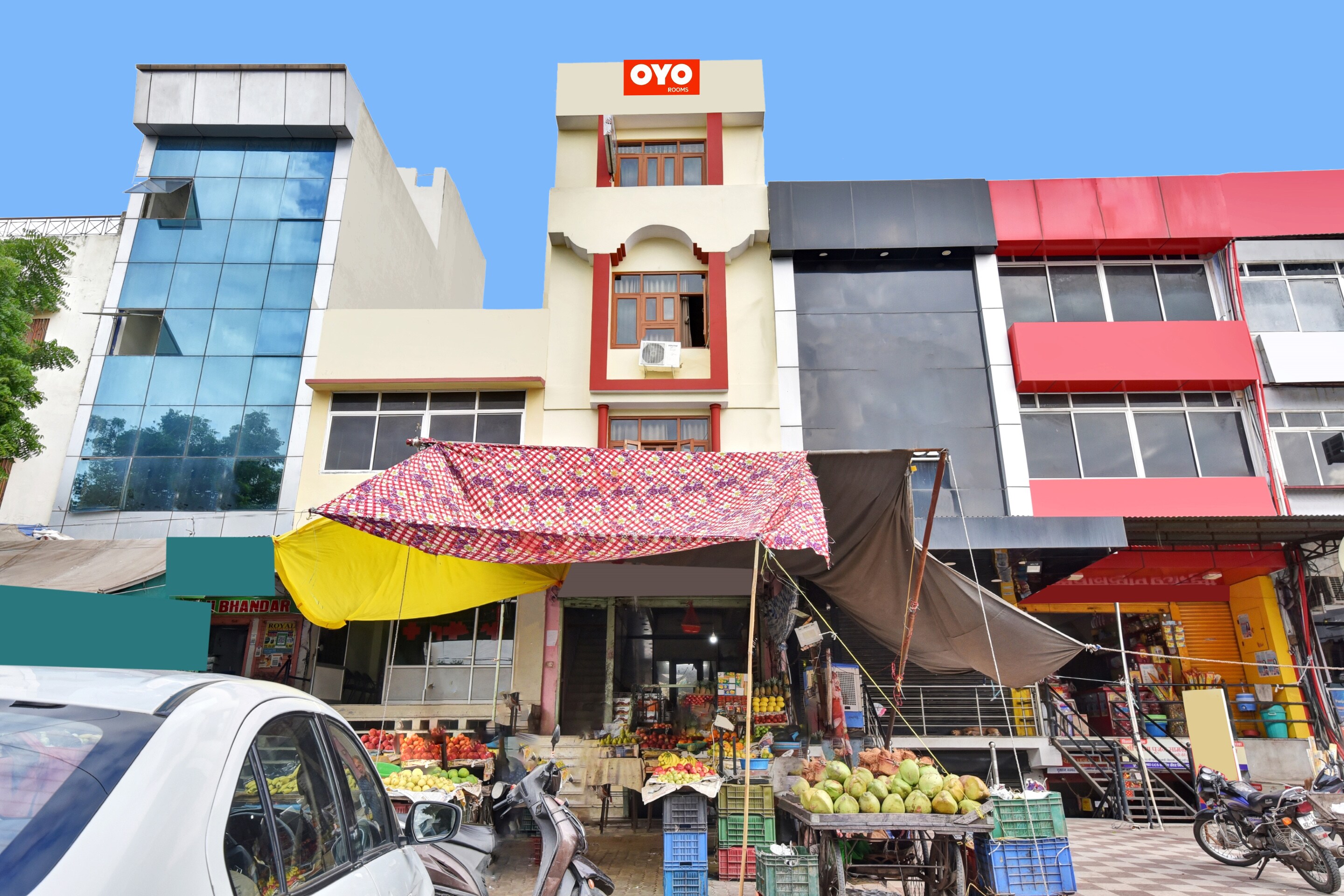 OYO Flagship 93038 Hotel Regal Stay