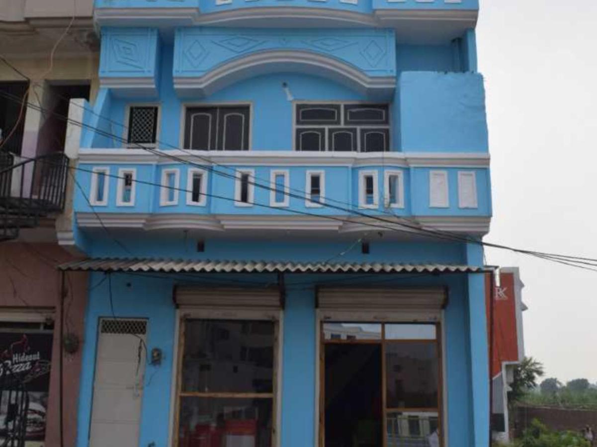 SPOT ON 90667 Hotel Shiv Shakti