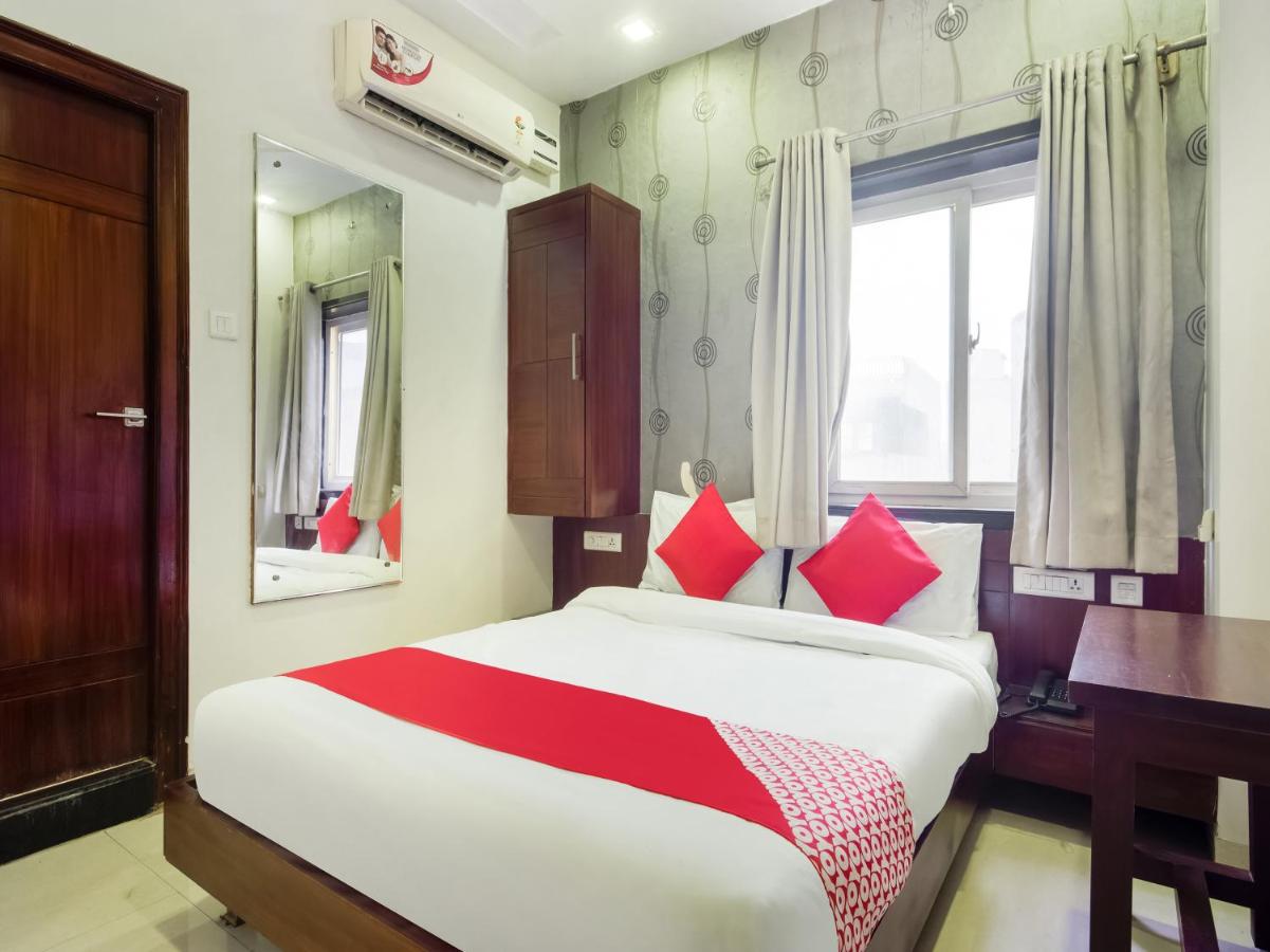 OYO 75659 Hotel M