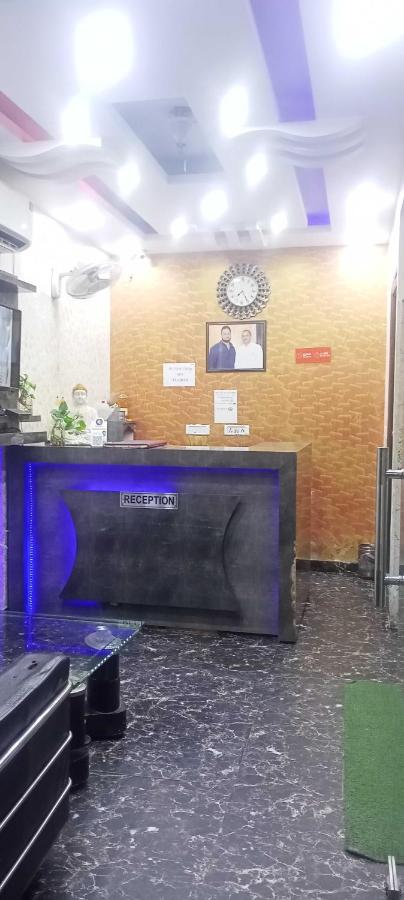 POP 89138 Airport Kanak Palace