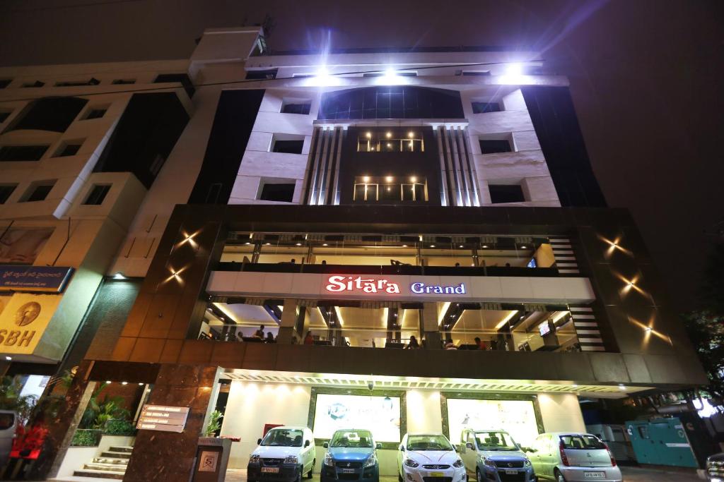 Hotel Sitara Grand Banjara Hills