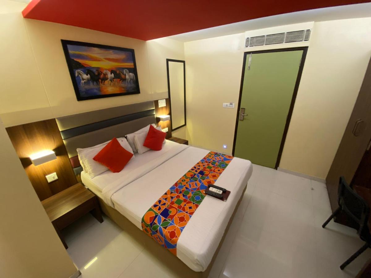 Hotel Regal International-Near Mumbai International Airport
