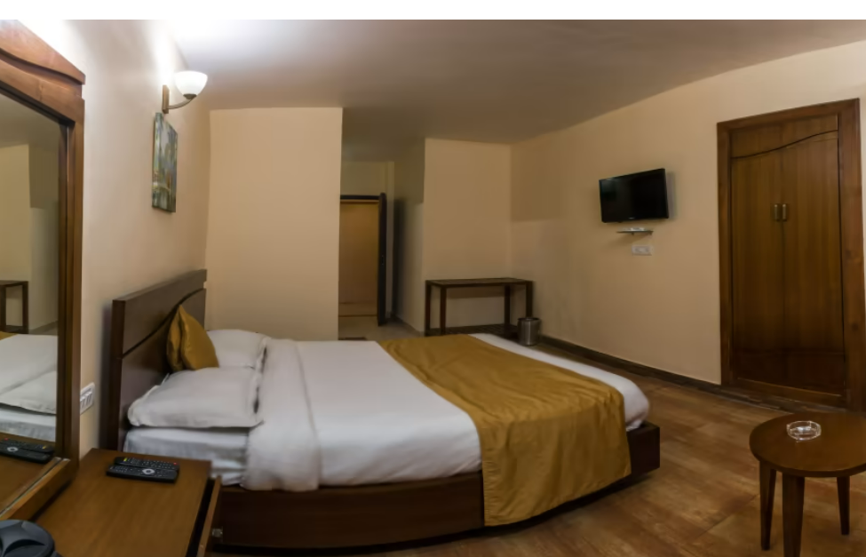 Himalaya Hotel - Nainital