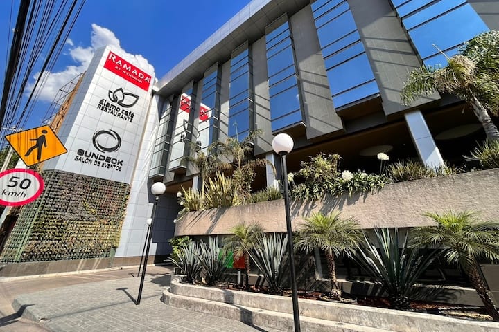 Ramada by Wyndham Mexico City Santa Fe