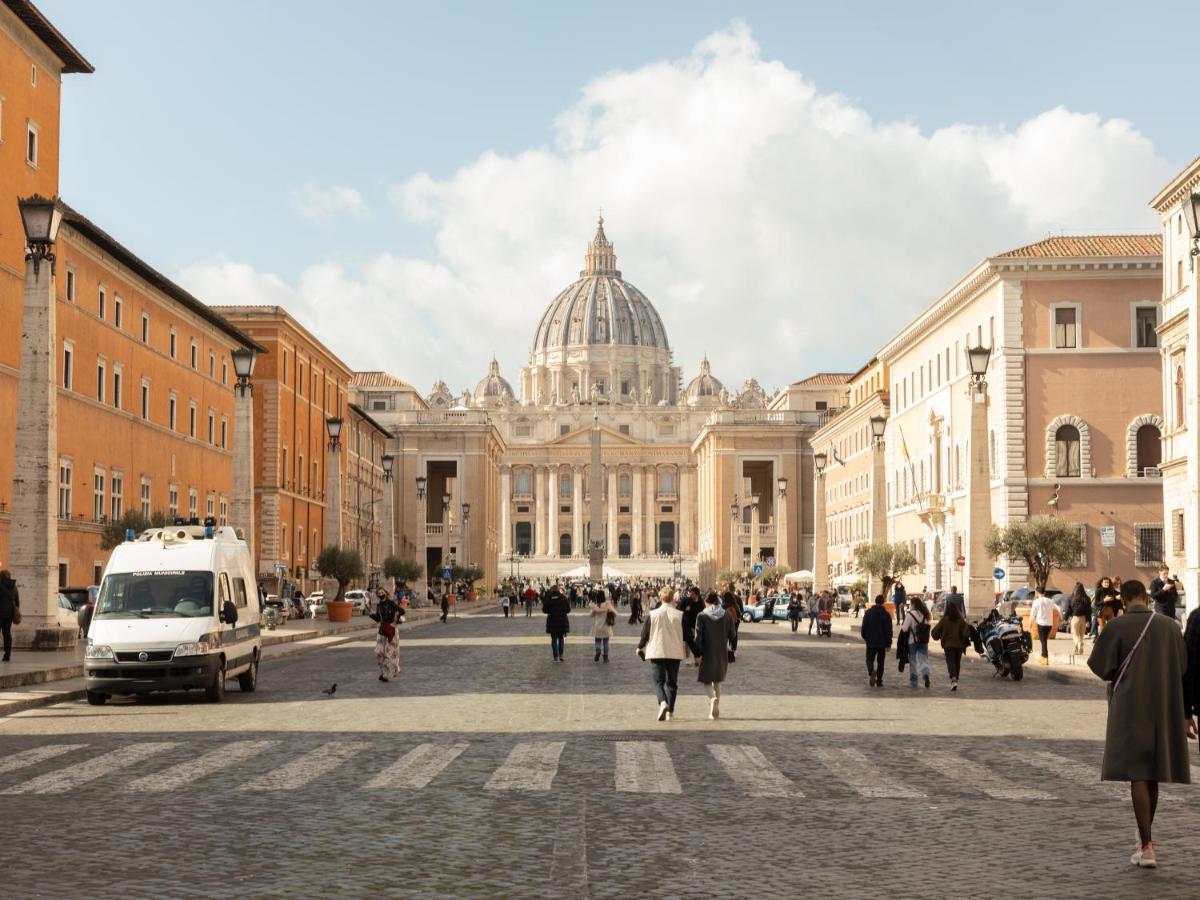 Santamaura Vatican Apartment
