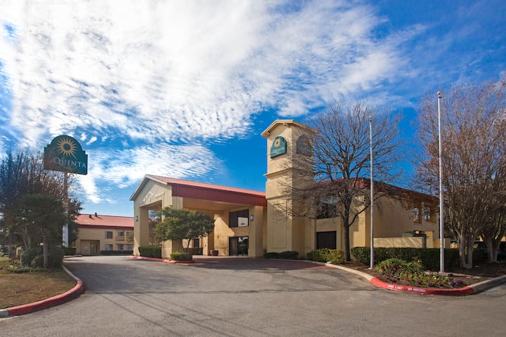 La Quinta Inn by Wyndham San Marcos