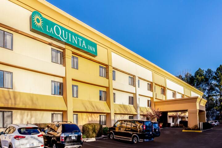 La Quinta Inn by Wyndham Birmingham - Inverness