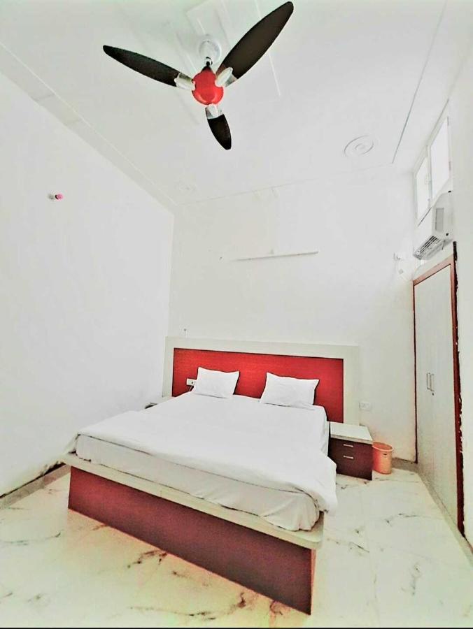 OYO 93409 Shyama Guest House