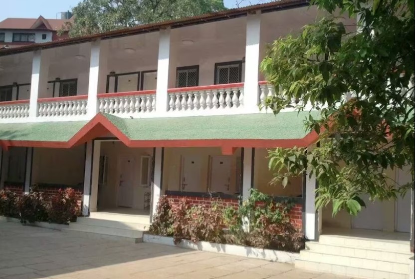 Hotel Paramount Matheran