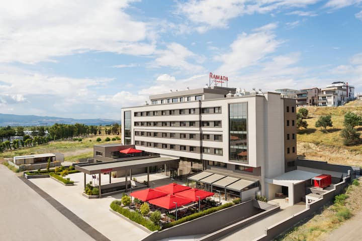 Ramada by Wyndham Izmir Aliaga