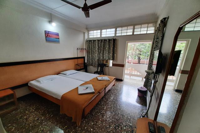 Hotel Ashray Residency