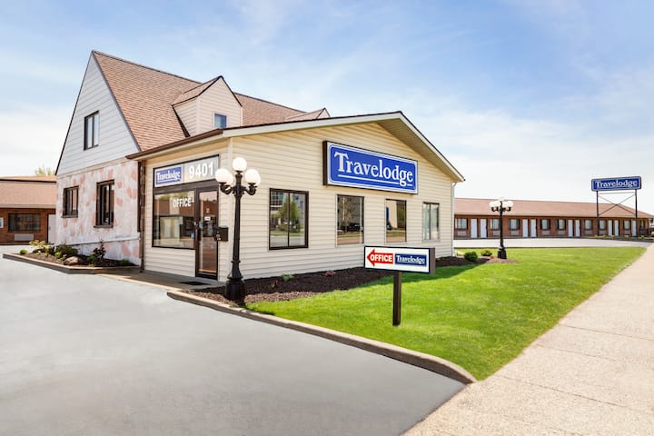 Travelodge by Wyndham Niagara Falls
