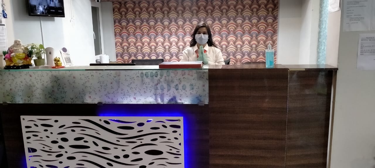 Capital O 17150 Hotel Silver Royal