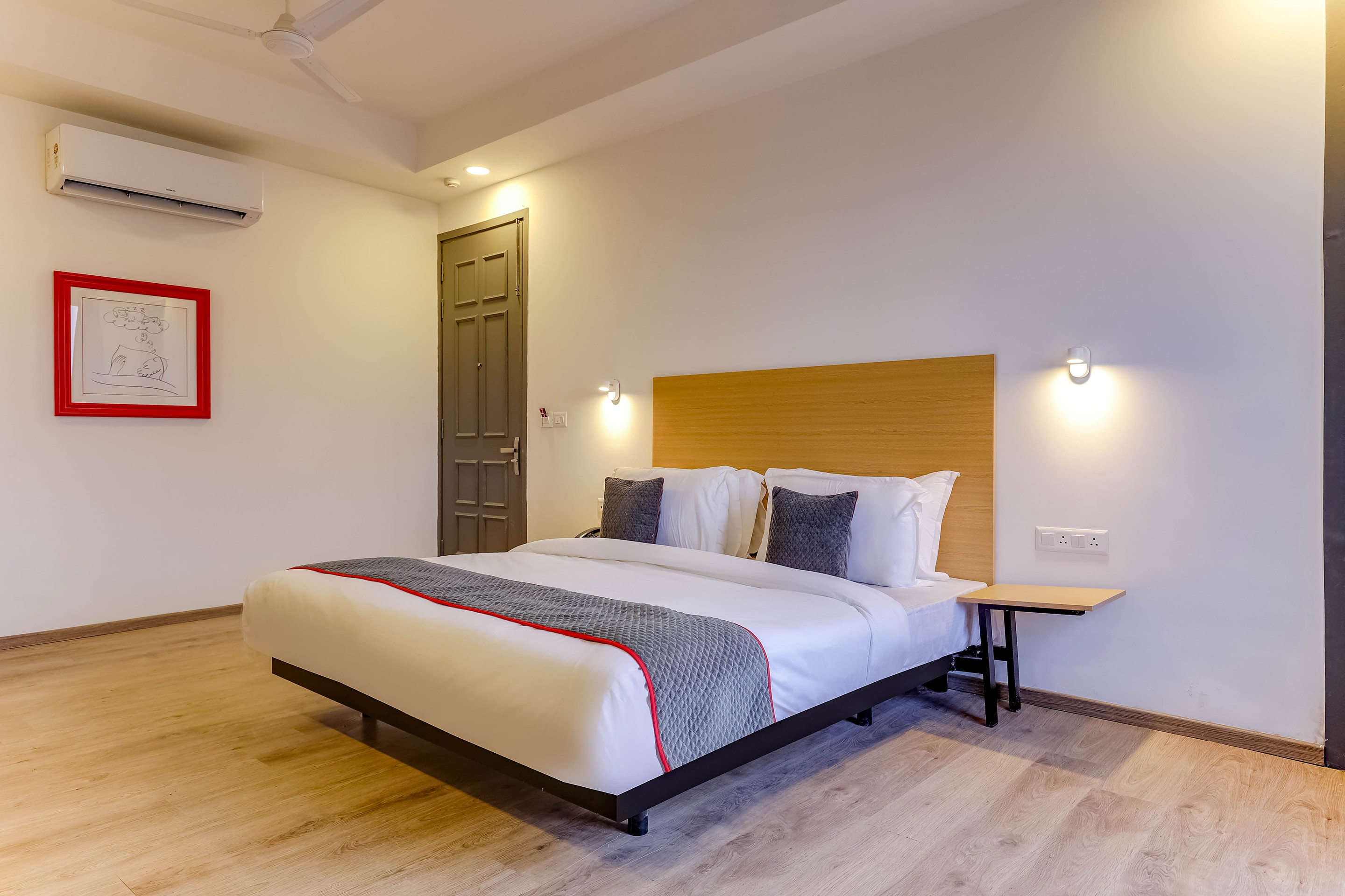 OYO Townhouse 290 Millennium Residency